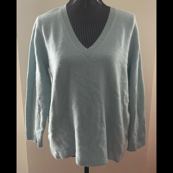 Nordstrom Signature Blue Cashmere V-Neck Sweater Size XS - Picture 1 of 10